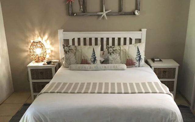 Crane's Nest Guesthouse