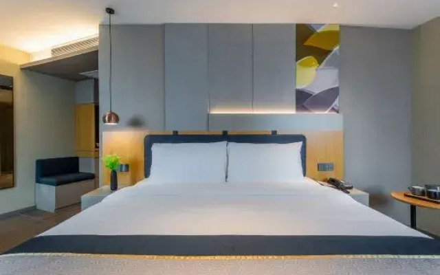 Homeinn Selected Hotel (Wuhan Fanhai CBD)