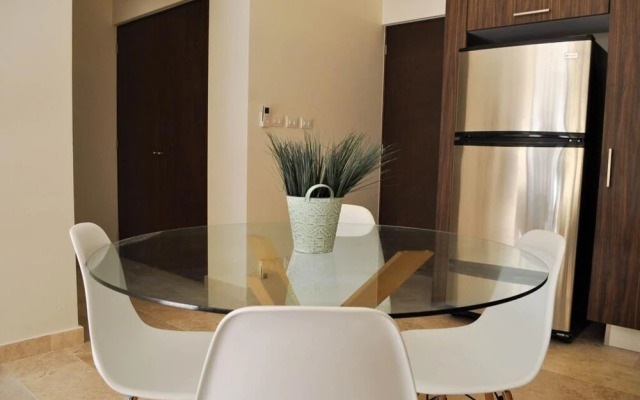 APARTAMENTO LUJOSO PALMARES a mt 5ta Av.