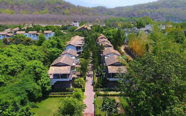 Wood castle Spa & Resort