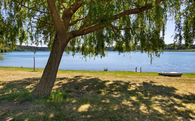 Scenic Apartment in Rome near Lago di Martignano