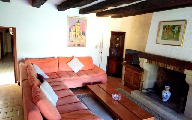 House With 2 Bedrooms in Payrac, With Pool Access, Enclosed Garden and