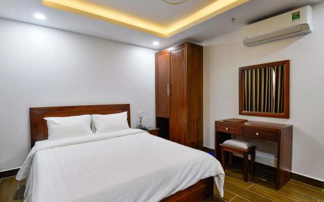Royal Hotel – Guest Rooms – Ho Chi Minh City