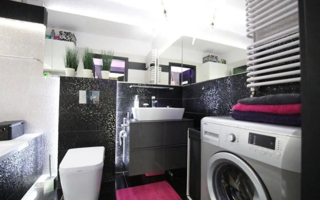 Rainbow Apartments 2