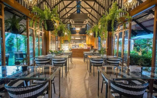 Mira Residence and Resort