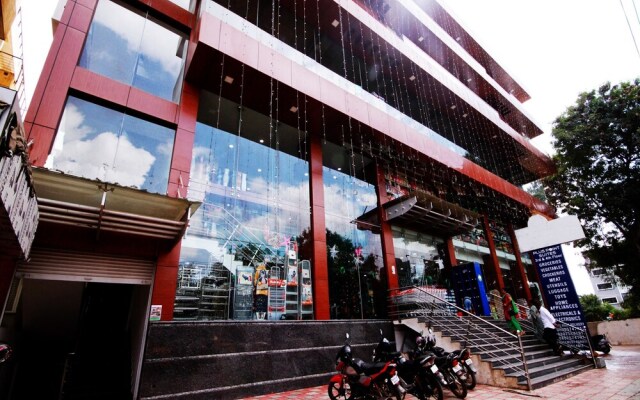 Pluspoint Suites By OYO Rooms