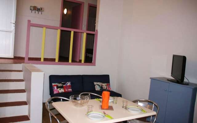 House With 2 Bedrooms in Puy-l'évêque, With Shared Pool, Enclosed Garden and Wifi