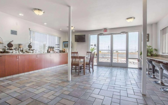 Days Inn by Wyndham Ridgecrest near China Lake Naval Station