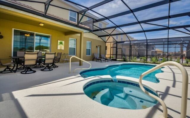 5-Bedroom Villa in Davenport 5298WW