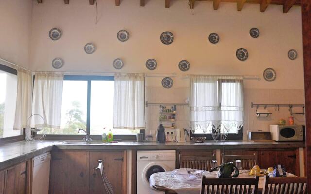 Villa With 4 Bedrooms in Fenais da Luz, With Wonderful sea View, Priva