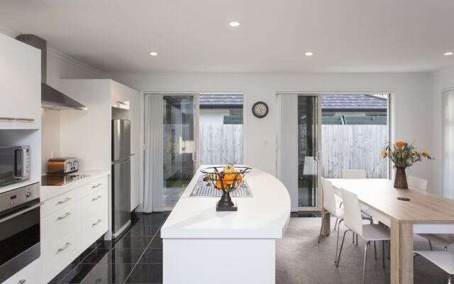 Coastal Walkway Charmer