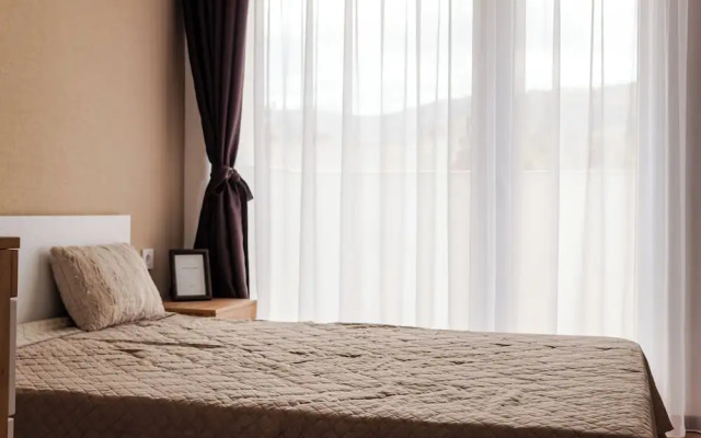 Central Apartment with View