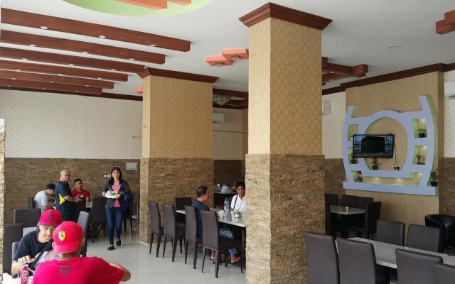 Golden Star Hotel