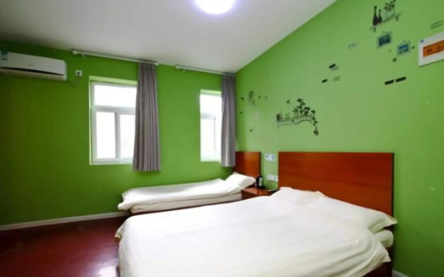 Meet int'l Youth Hostel Pichaiyuan