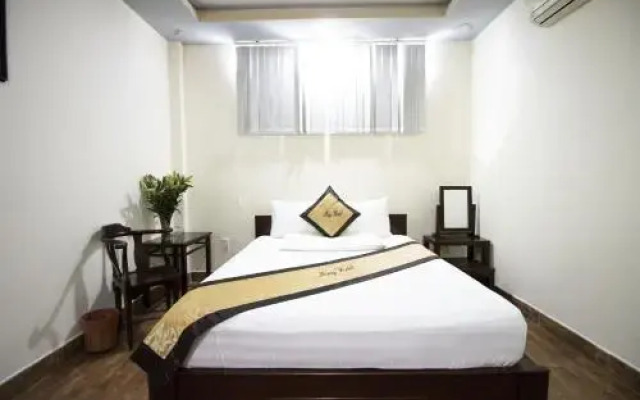 May Hotel