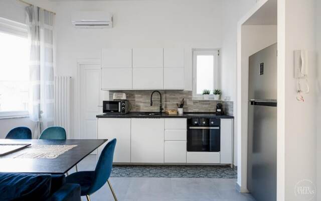 Poerio 98 Luxury Apartment