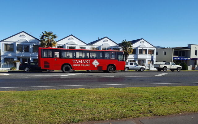 Kowhai & Colonial Motel