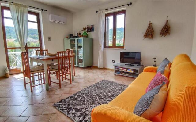 Bosa Apartments "House on the River"