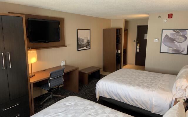 Holiday Inn & Suites Chicago-Carol Stream (Wheaton)