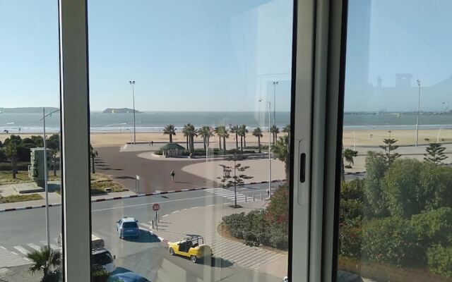 Seaview beach apartment 2 bedrooms