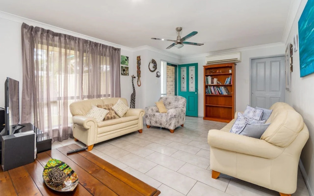 Delightful Duplex on Rose Ct, Bongaree