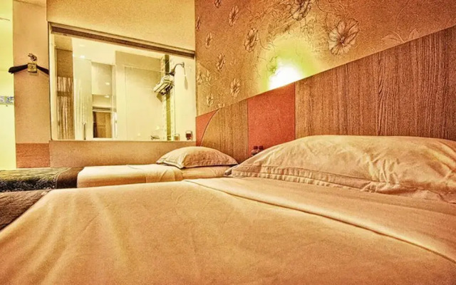 Dewarna Sutoyo Malang