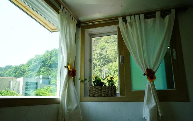 Jeonju Oraeden Mirae Guest House