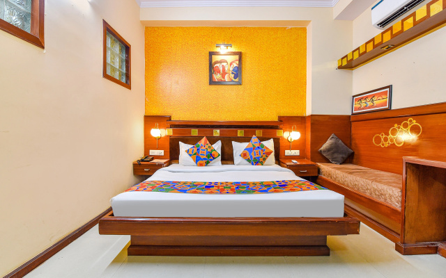 Fabhotel Royal Residency