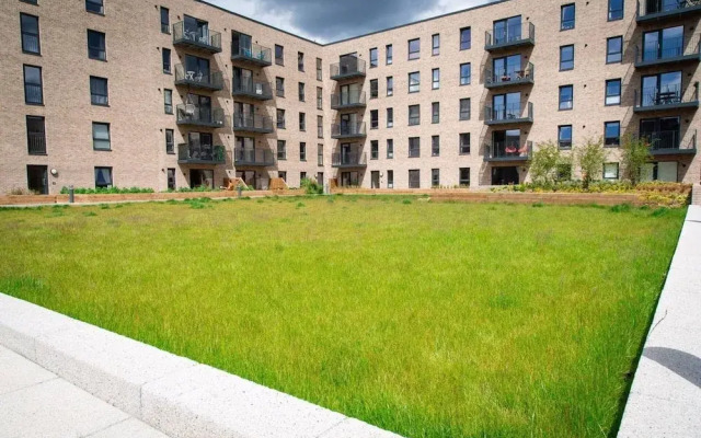 Studio flat with free Parking