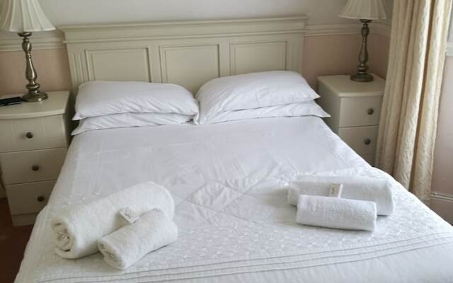 Seaclyffe Hotel Ltd