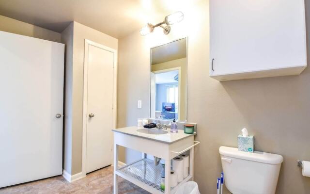 Plano Beautiful Studio Apartment