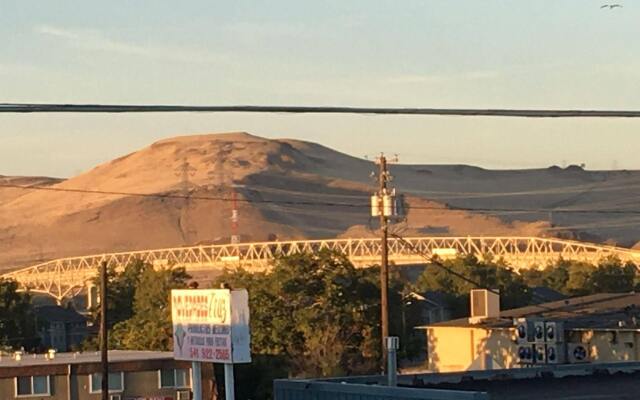 Umatilla Inn and Suites