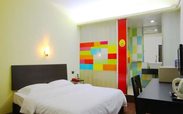 Chenlong 168 Hotel