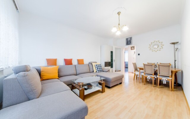 PRIVATE APARTMENT RITTER-BRÜNING-STRAßE