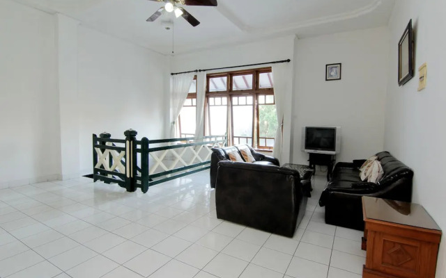 Hotel Fevytra Syariah