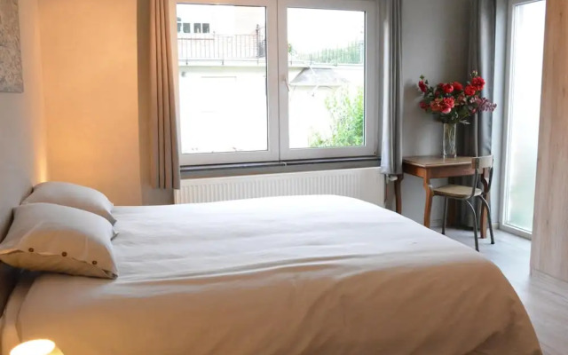 Luxurious Holiday Home in Hamoir With Terrace
