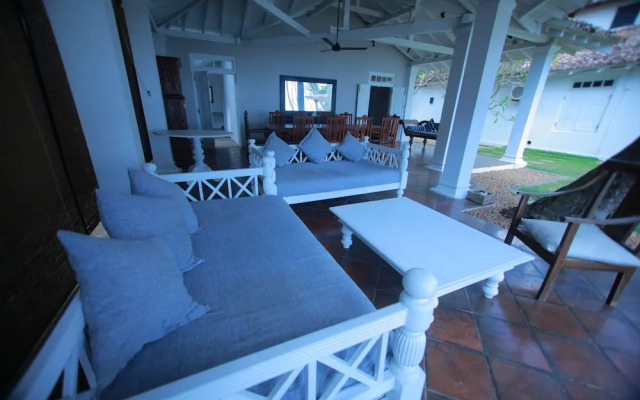 Olanda Private Beach Villa