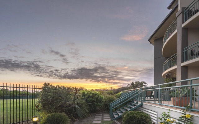 Currumbin Sands Holiday Apartments
