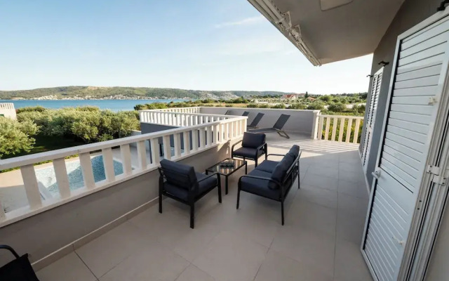 Beachfront Villa Mihovil With Direct Beach Access
