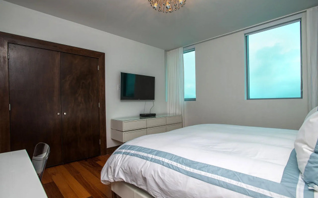 Luxurious Private Residences at The Setai by LRMB