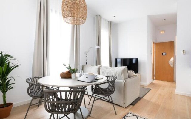 Aspasios Verdi Apartments