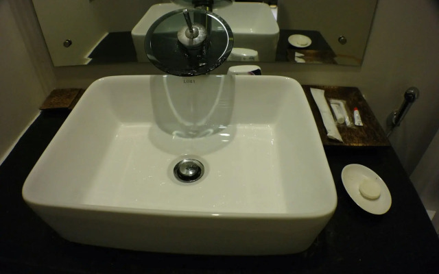 Mowin Boutique Hotel & Residence