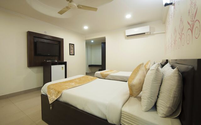 Hotel Dakha International