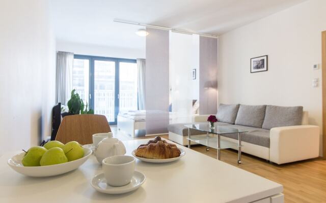New Modern Apartment with Zizkov Parking