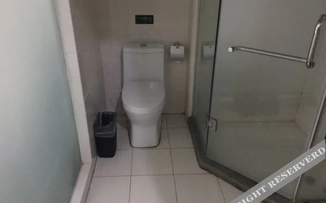 Yi'erke City Chain Hotel Wuhan Nanhu Garden