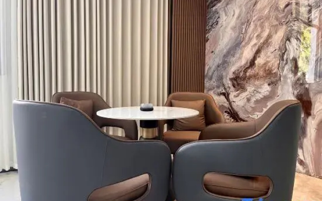 Ji'en J Hotel (Zhong Zhongyi Square)