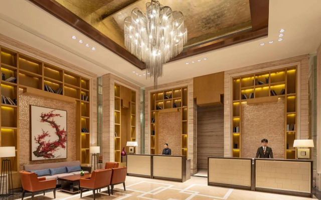 Pullman Haining