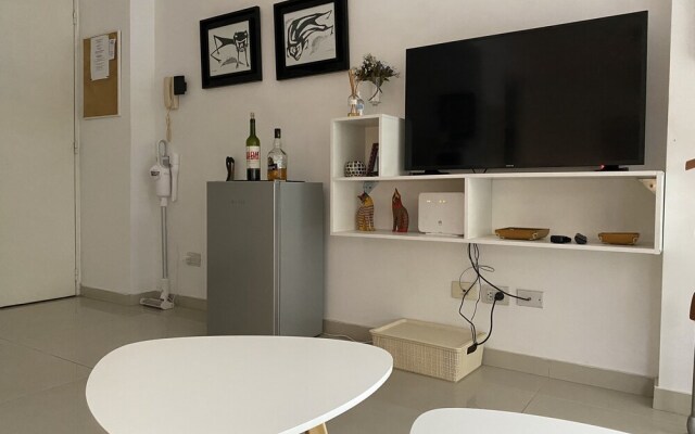 Deaf Twins 2B Botanico Super Calido