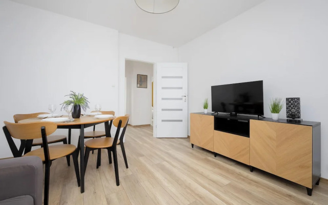 Apartment Near Airport Warsaw by Renters
