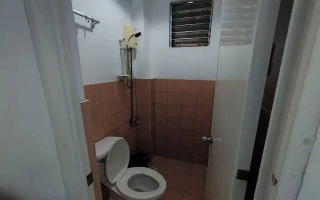 Green Ridge Apartelle